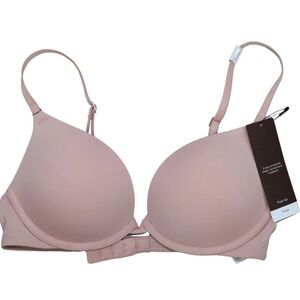 NWT Calvin Klein SCULPT Women's Push-Up Plunge Blush Pink Bra